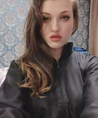 Живу в Москве, где я создаю незабываемую атмосферу страсти и наслаждения. Мои услуги настолько разнообразны, что я смогу удовлетворить самые сокровенные фантазии и желания. Я экспериментирую, могу быть невероятно страстной, нежной или игривой - в зависимости от твоих предпочтений. Отзывы о моей работе говорят сами за себя - мои клиенты остаются полностью удовлетворены и возвращаются ко мне снова и снова. Фото, которые ты можешь увидеть, - полное отражение моей сексуальности и элегантности. Позволь себе насладиться моими услугами и окунуться в мир наслаждения и удовольствия. 😉🌟🔥 Буду рада воплотить в жизнь твои самые смелые фантазии. 1512, 24 года